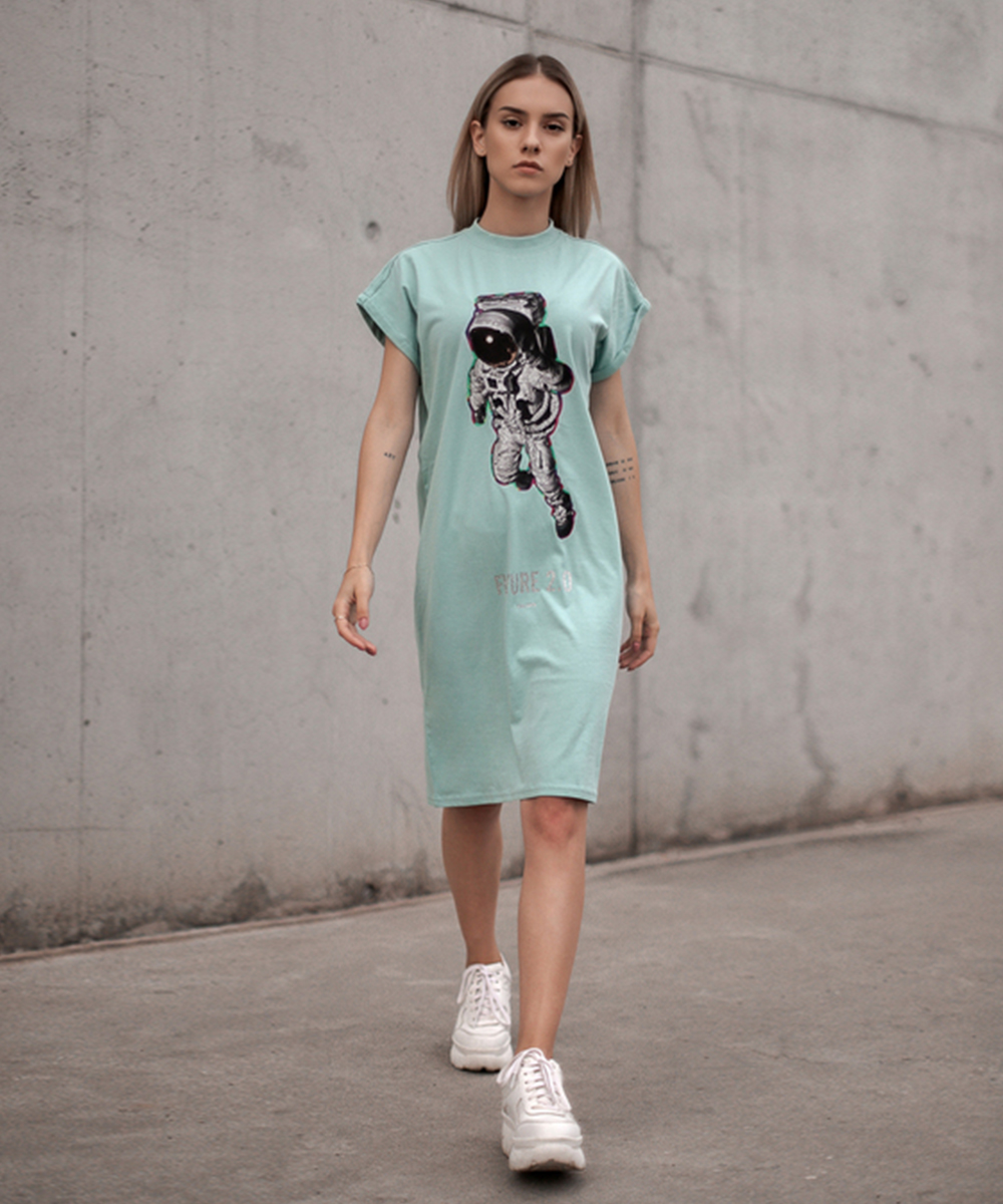 575